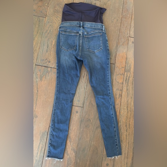 Abercrombie and Fitch Maternity Pull On Jeans Size 26 or Size 2 Minimalist - Picture 2 of 3